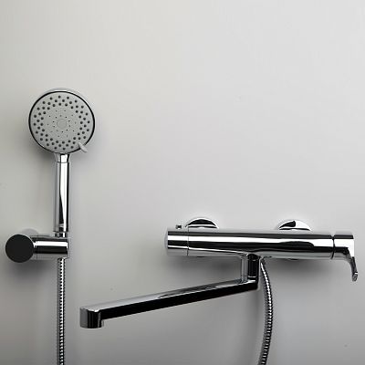 Berkel 4802L Смеситель для ванны с длинным изливом фото 3